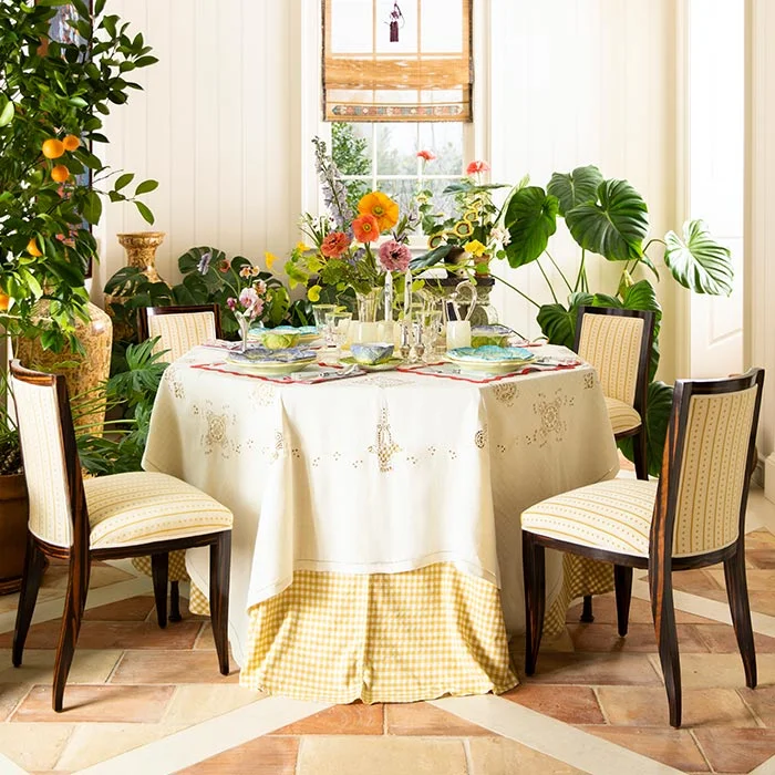 Shop the Best Deals on Vintage Furniture with Chairish Sale Events